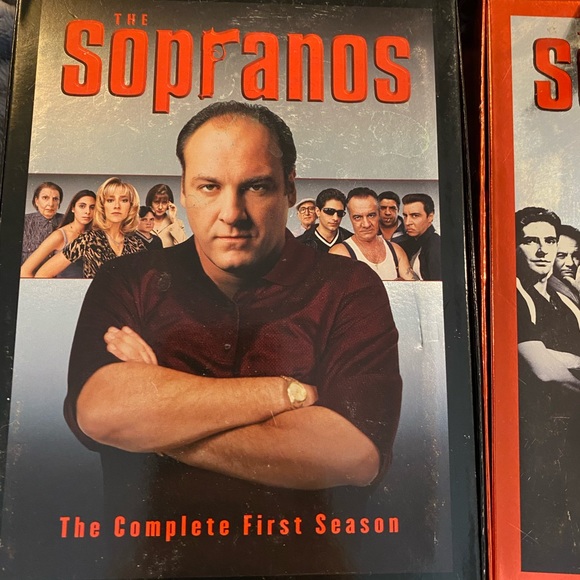 The Sopranos TV Series: GC The Sopranos dvd set 1-6 Part 1 - Picture 2 of 7